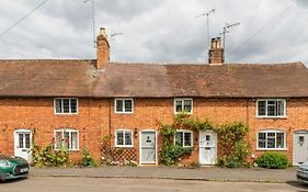Clifford Chambers - Cosy 2 Bedroom Cottage!